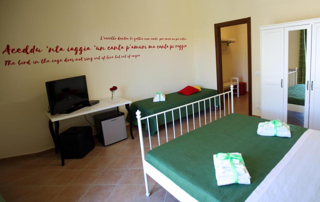 Bed and Breakfast Ciuri Ri Zagara Чинізі Екстер'єр фото